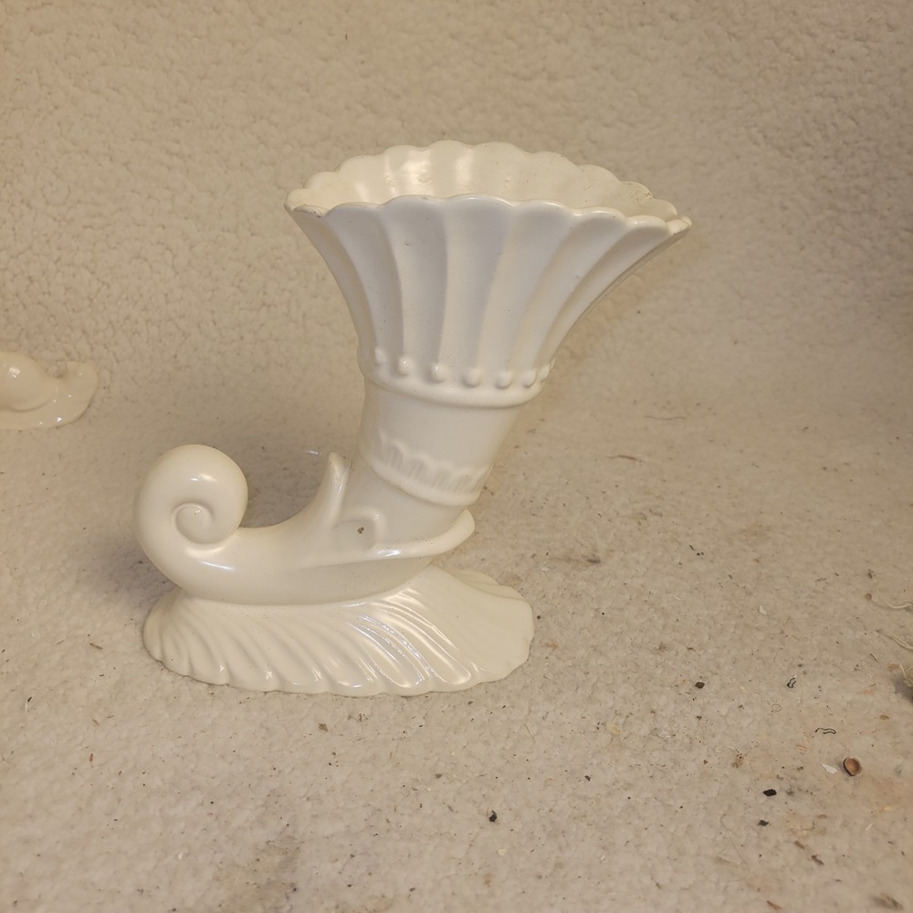 Vintage White Cornucopia Vase Trumpet Horn Planter Shabby Chic Cottage Decor